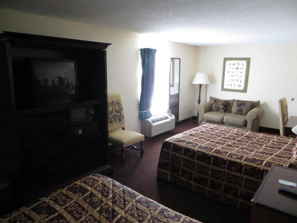 Motel Super 8 By Wyndham Foley Esterno foto