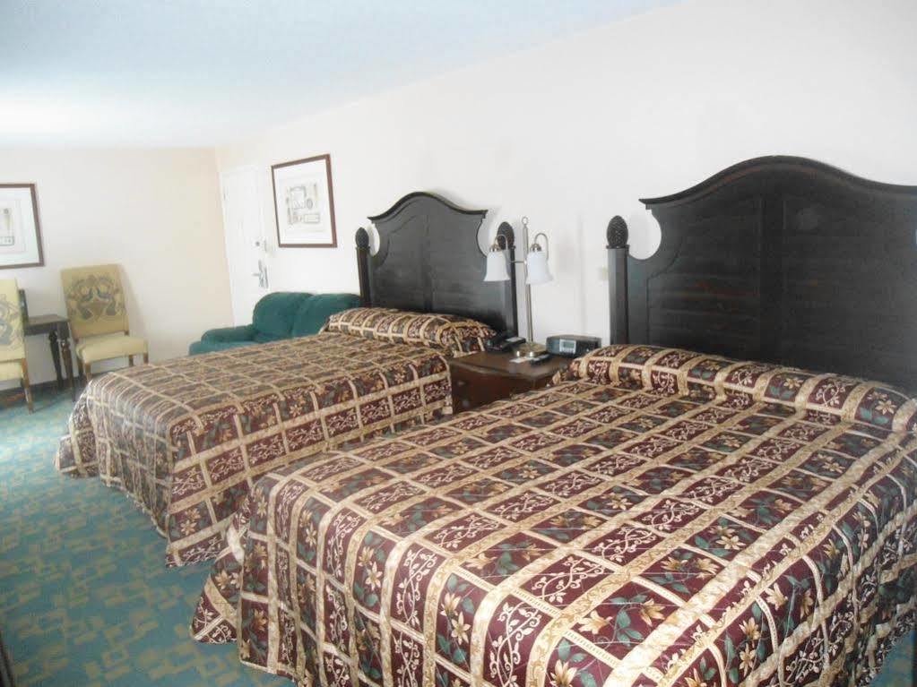Motel Super 8 By Wyndham Foley Esterno foto