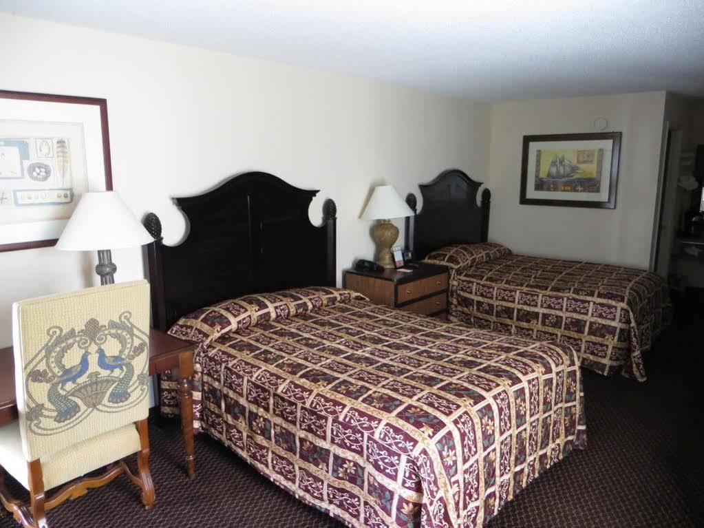 Motel Super 8 By Wyndham Foley Esterno foto